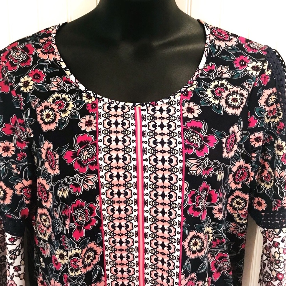 New Directions Multi-Color Top Size: PXL
